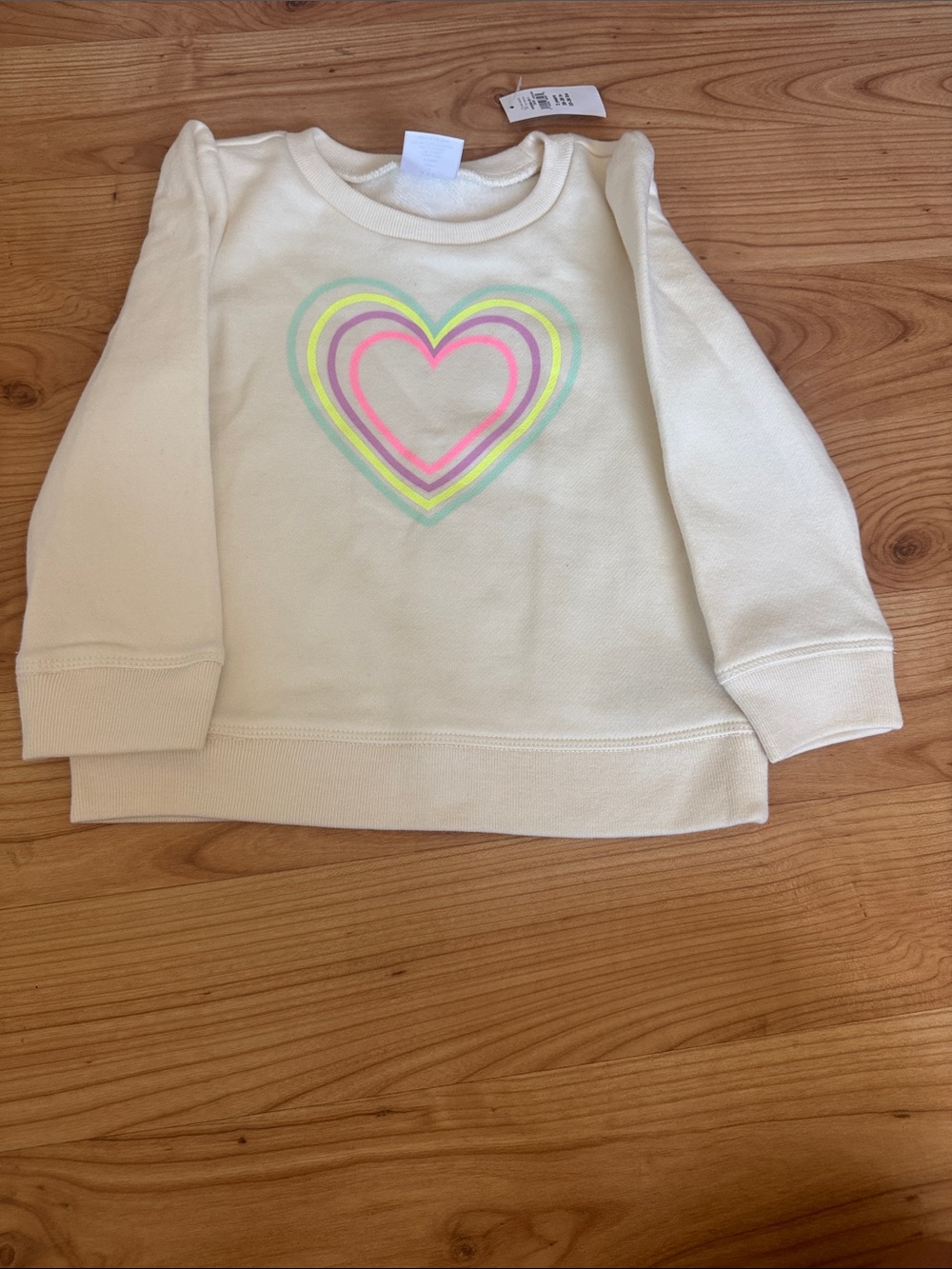 GAP Cream Sweatshirt with Multicolor Heart Graphic